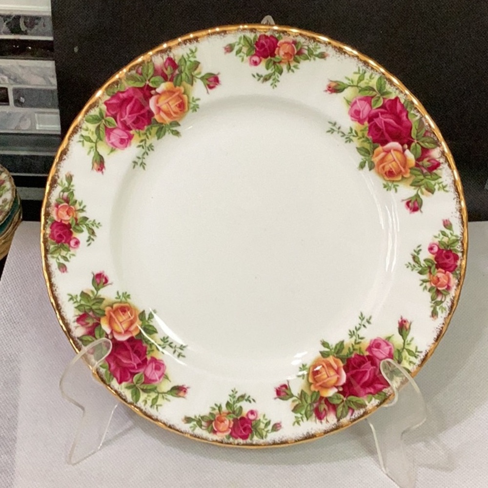 Royal Albert OLD COUNTRY ROSES Salad Plate 8”